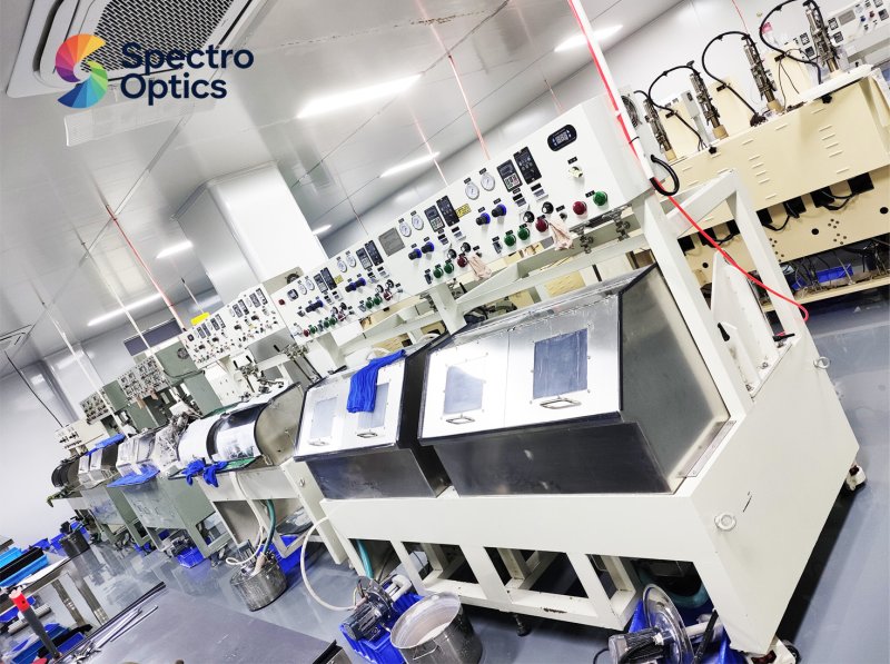 Polishing &amp; Grinding Machines for spherical lenses